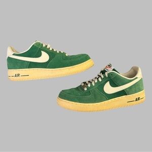 NIKE Men’s Green Air Force Ones